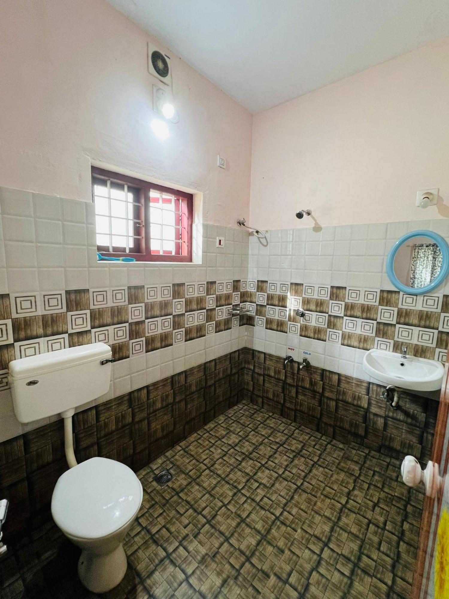 فيلا Kadampil Bliss Maraiyūr المظهر الخارجي الصورة